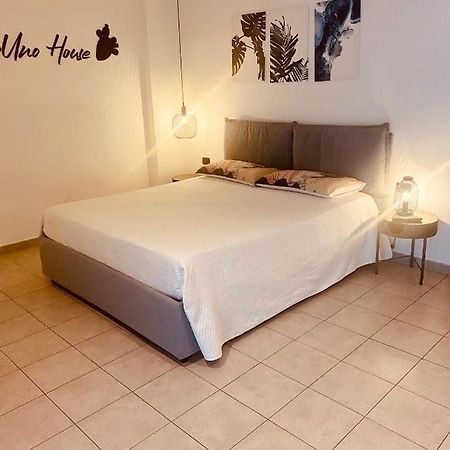Menouno House Apartman Crispiano Kültér fotó