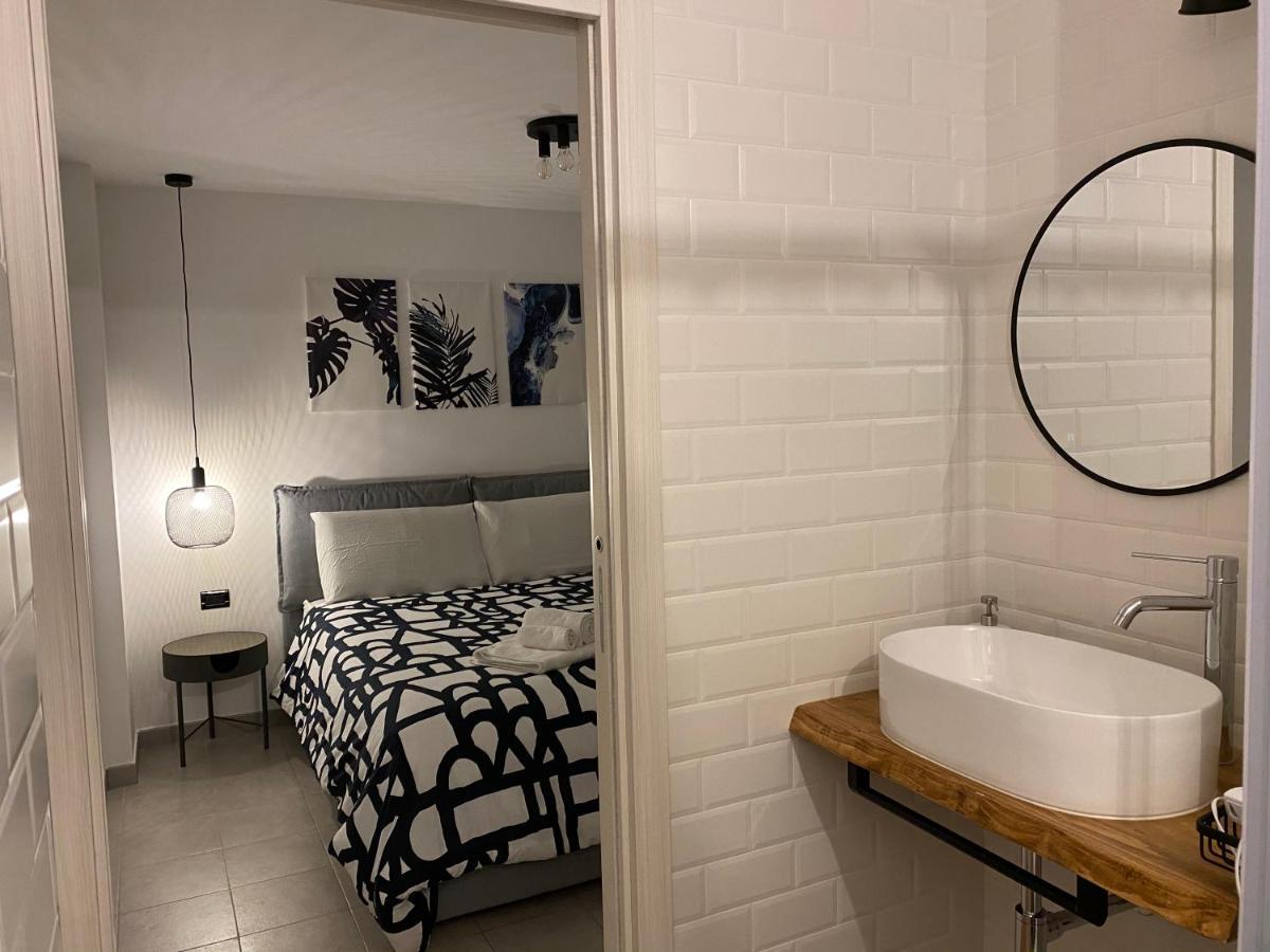 Menouno House Apartman Crispiano Kültér fotó