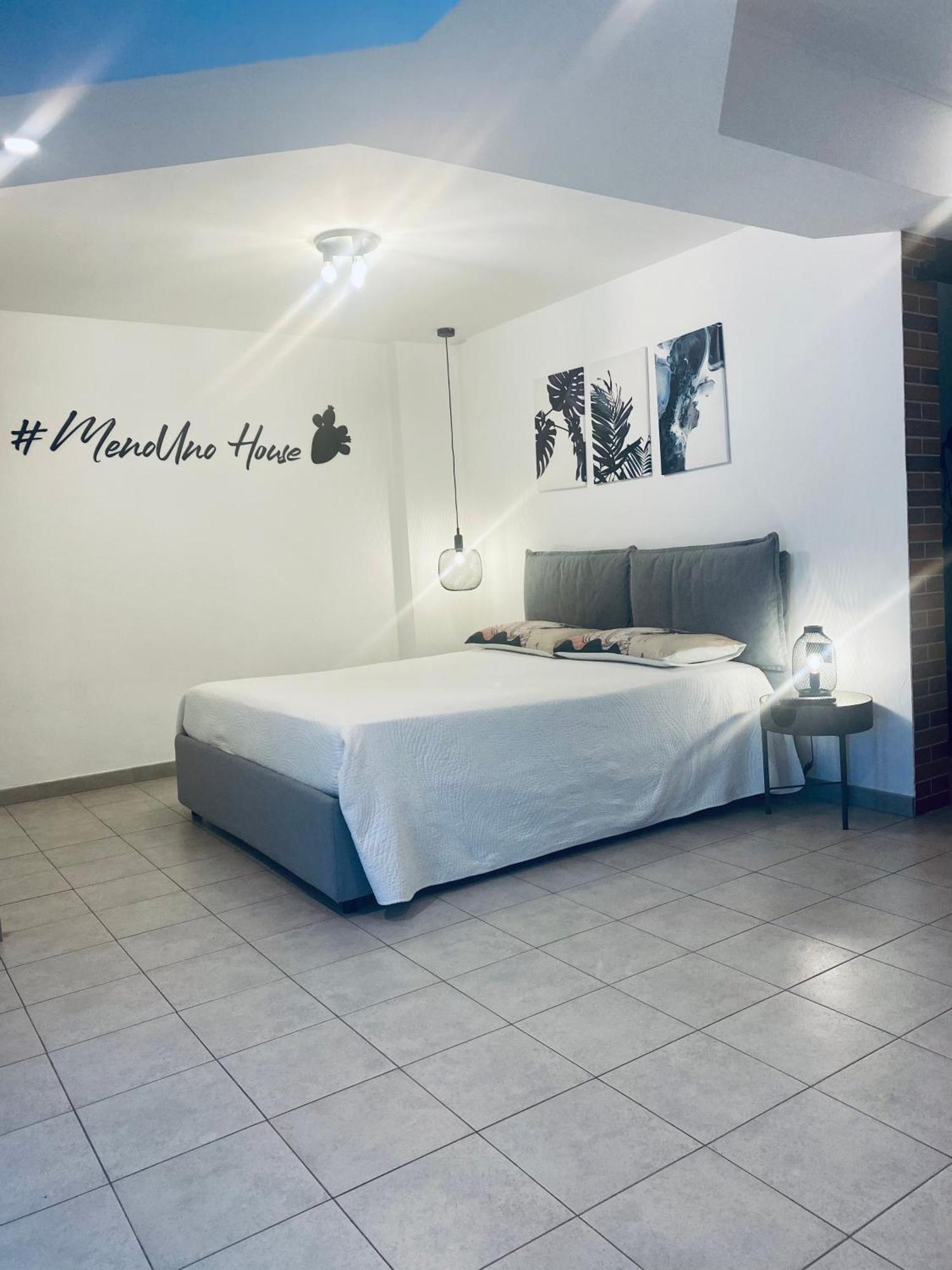 Menouno House Apartman Crispiano Szoba fotó